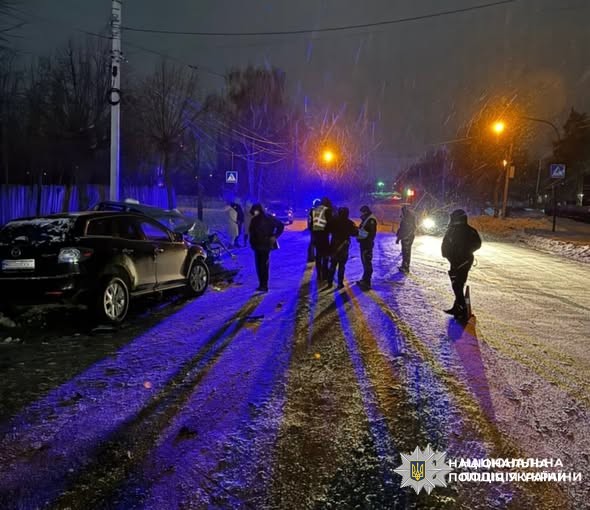 ДТП у Бердичеві: Mazda на зустрічній смузі, 2 загинули, 5 травмовано