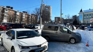 Таксист погрожував автоматом у Новогуйвинському за відмову від поїздки