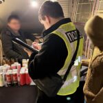 У Житомирі в кафе-шопах U420 та Chill44 провели обшуки: вилучили продукцію, яку перевіряють на вміст наркотичних речовин