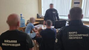 На Житомирщині виявили розкрадання оборонного бюджету під час будівництва командного пункту ЗСУ
