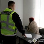 Житомирська поліція затримала 17-річну підозрювану у вбивстві військовослужбовця на замовлення РФ